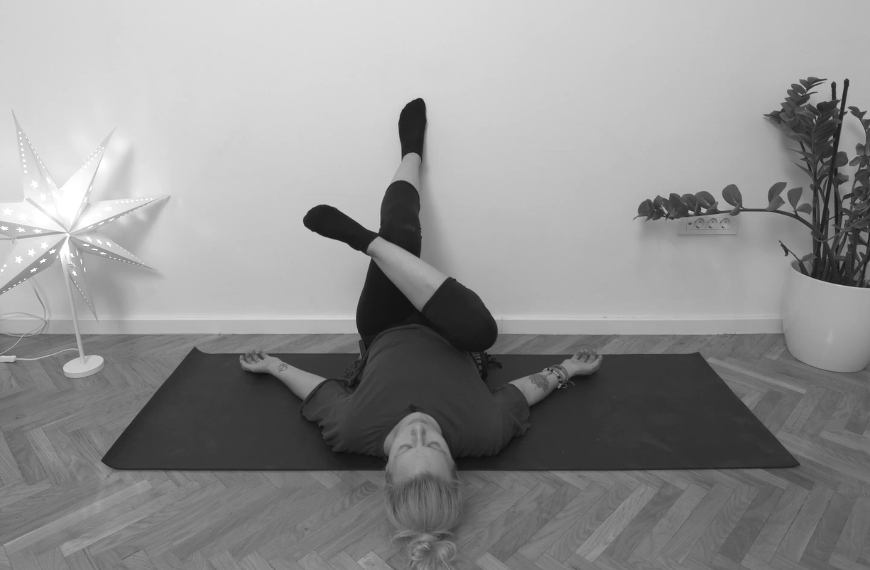 28 minutna yin joga za opuštanje zdjeličnog dna