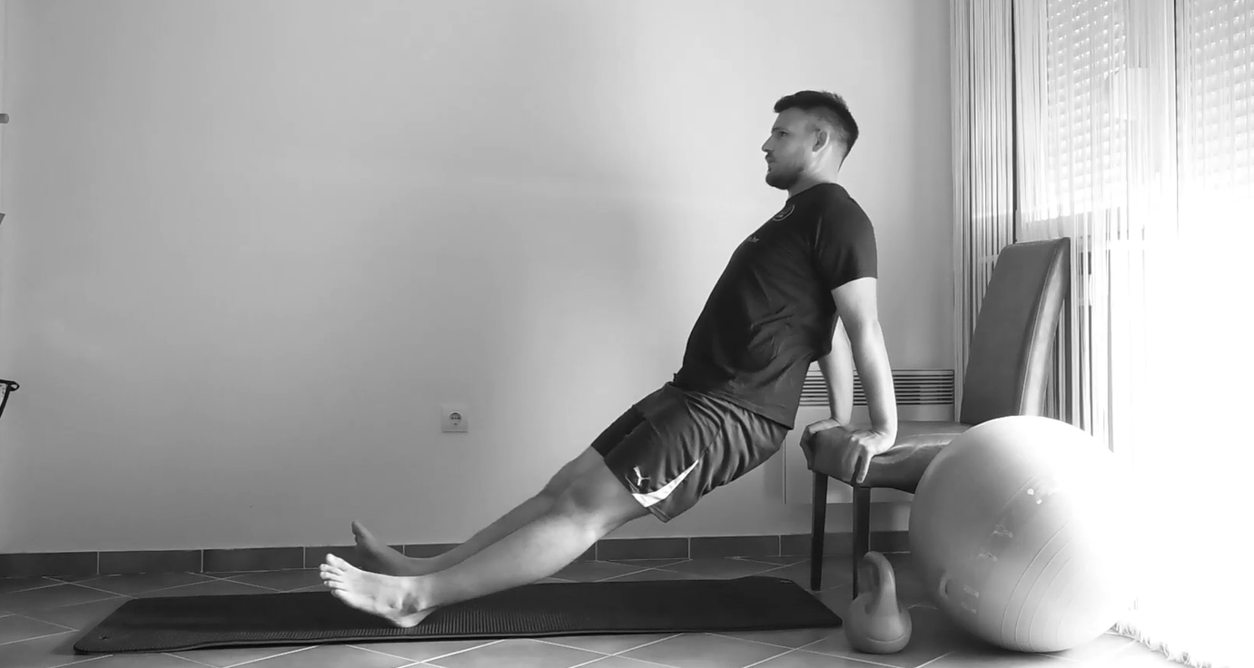 Trening snage sa girjom, kuh. stolicom i pilates loptom