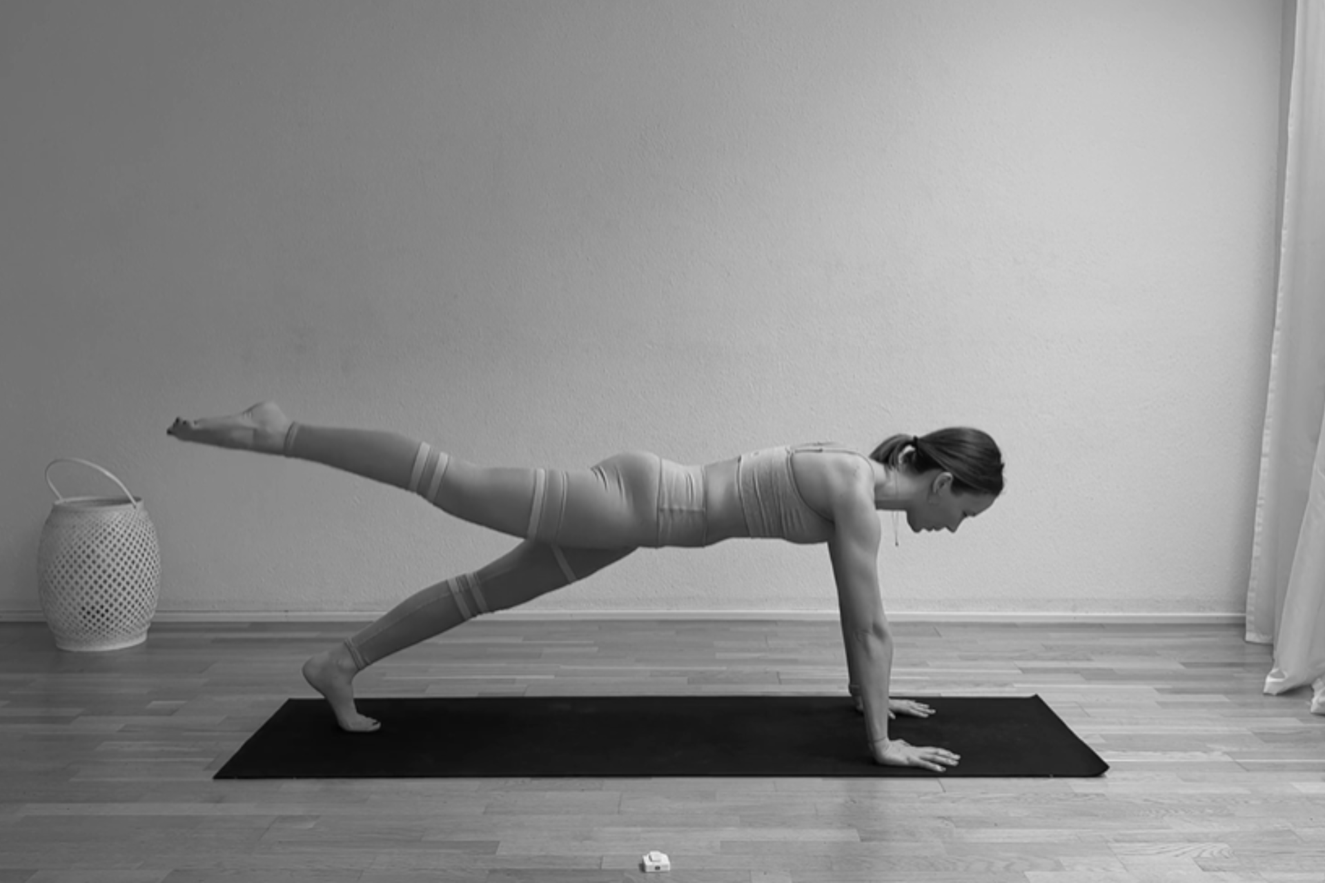 Kratki pilates za cijelo tijelo s naglaskom na stražnju ložu